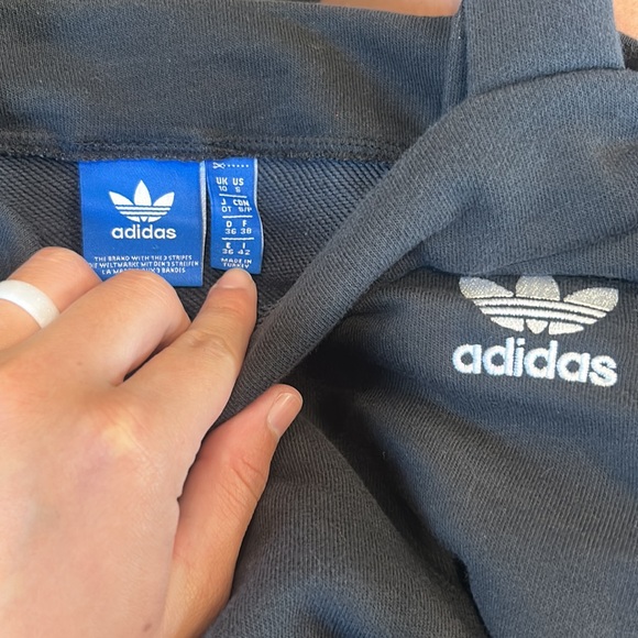 Adidas Top - Picture 4 of 4